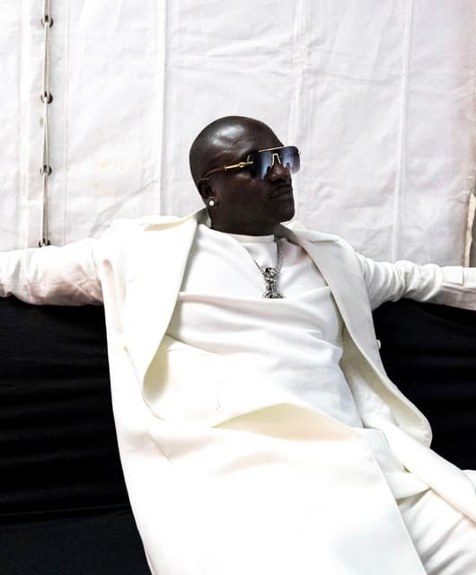 AKON